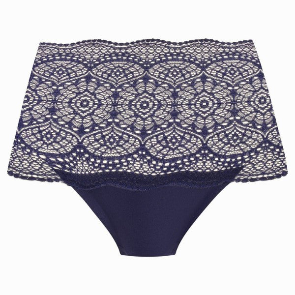 Navy farvede Lace Ease full brief i one size.