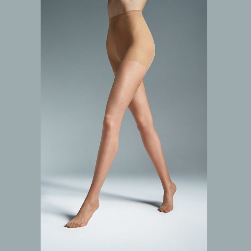 Nylon strømpebukNylon strømpebukser - hudfarvede, lavet af høj kvalitet af elastan, halvmat finish og forstærket ved livvidde.