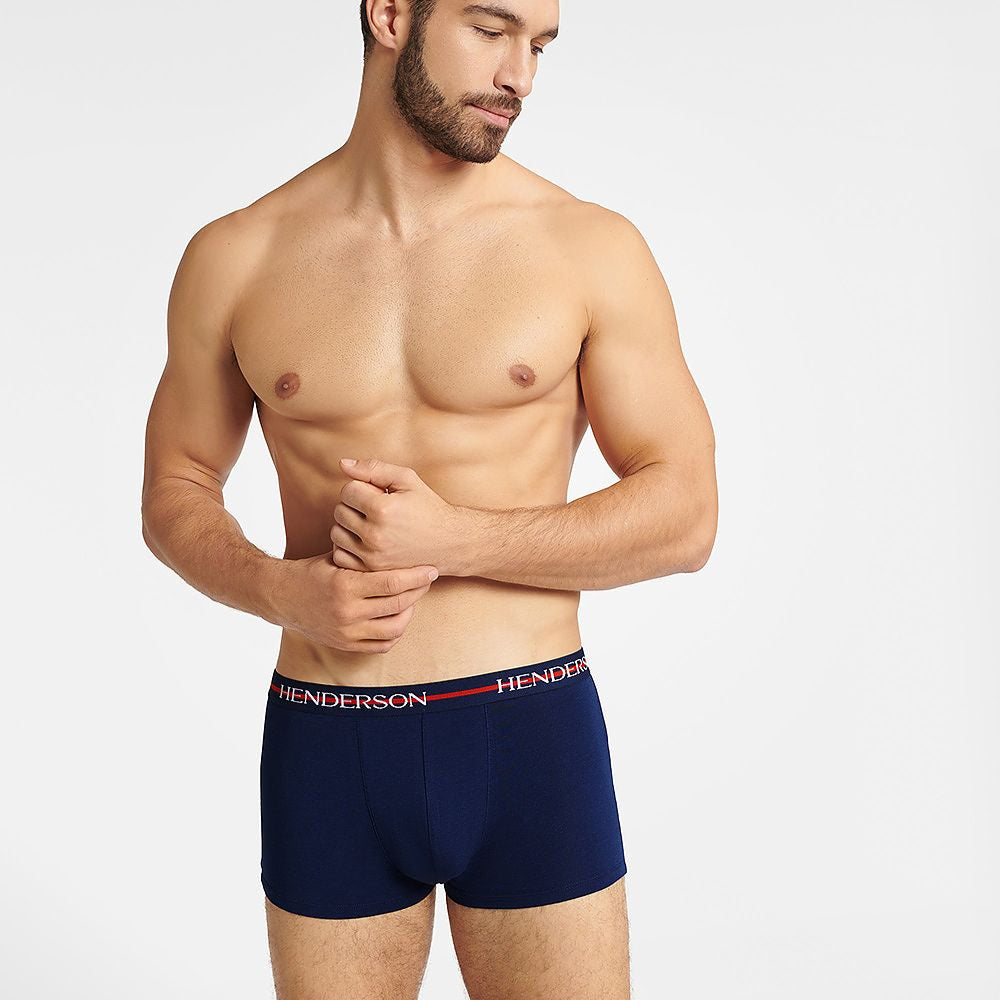 Boxer briefs i afdæmpet navy blå, med bred elastik kant.