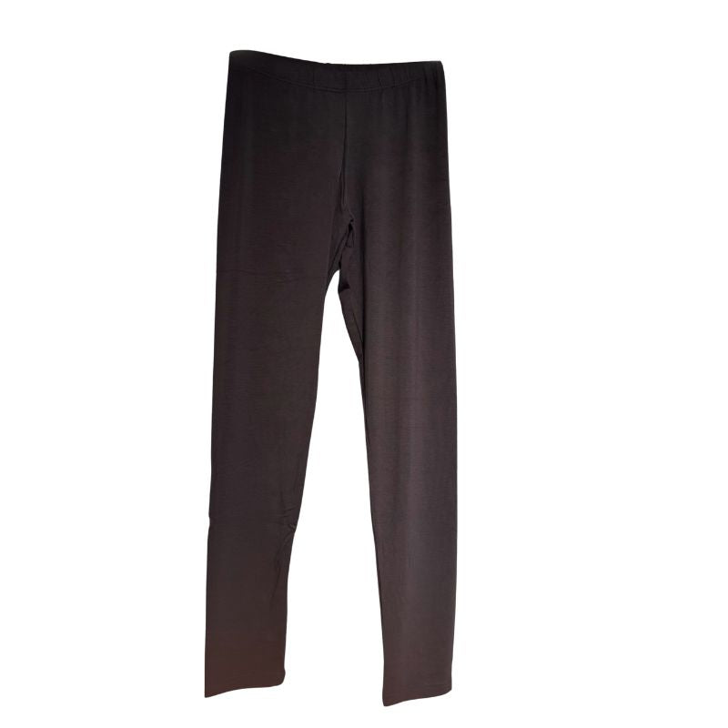 Et par ensfarvede sorte E Avantgarde høj talje leggings i fuld længde med en enkel elastisk linning, vist fladt mod en hvid baggrund. Disse minimalistiske leggings ligner E Avantgarde Dust Long Leggings.