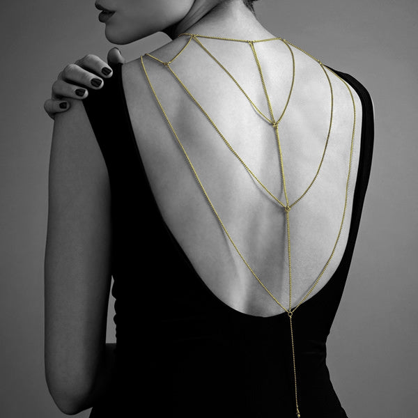 Bijoux Indiscrets, Magnifique Back guld - Med sin elegance komplementerer det enhver stil. Det dækker fra halsen til ryggen, perfekt til åbne kjoler eller lingeri. Nikkelfrit, ingen allergi.