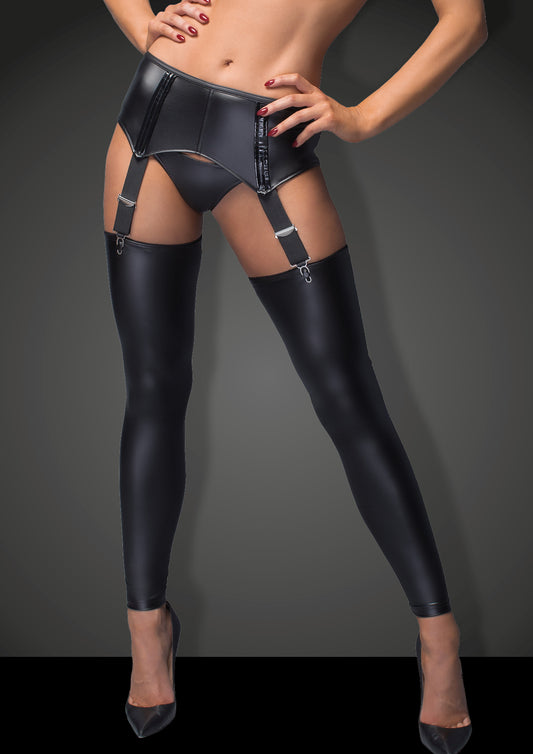 Noir Handmade, Essentials hofteholder - Wetlook-stoffet fremhæver din figur og kombinerer rå styrke med sensuelt design. 