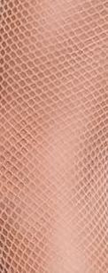 Bewicked, Great Catch thigh high nude netstrømper  forener stil med komfort. Den fine diamantformede struktur og brede elastikbånd tilføjer elegance og slankning, hvilket skaber en forlængende effekt på benene.